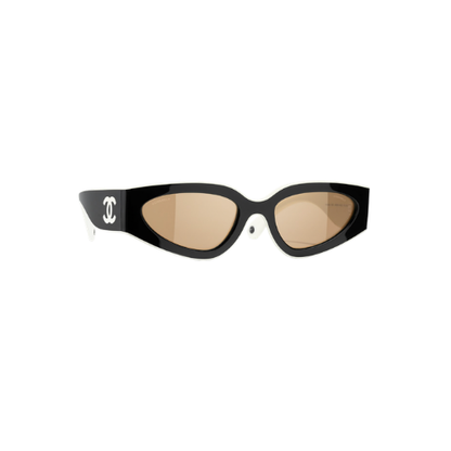 Chanel - Irregular Black Brown Frame